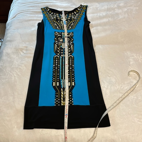 Ladies spandex patterned midi dress. Size L - Picture 8 of 9